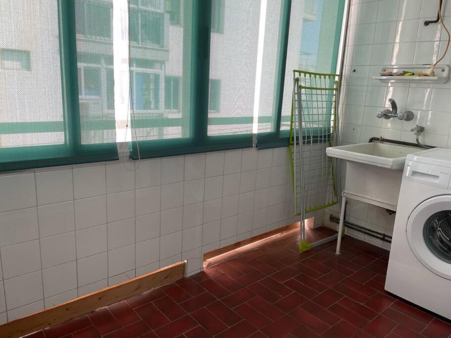 Apartamento En Primera Linea De Mar De ซาลอว์ ภายนอก รูปภาพ