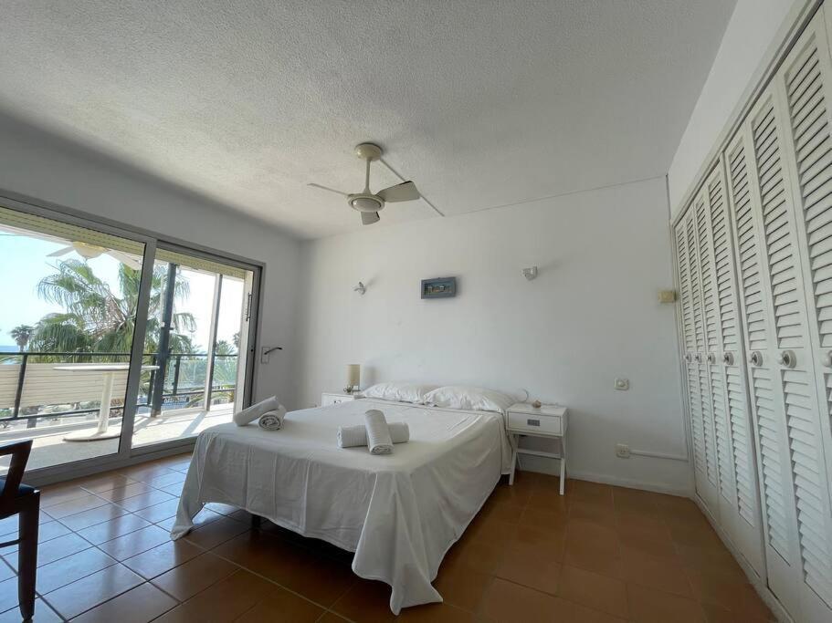 Apartamento En Primera Linea De Mar De ซาลอว์ ภายนอก รูปภาพ