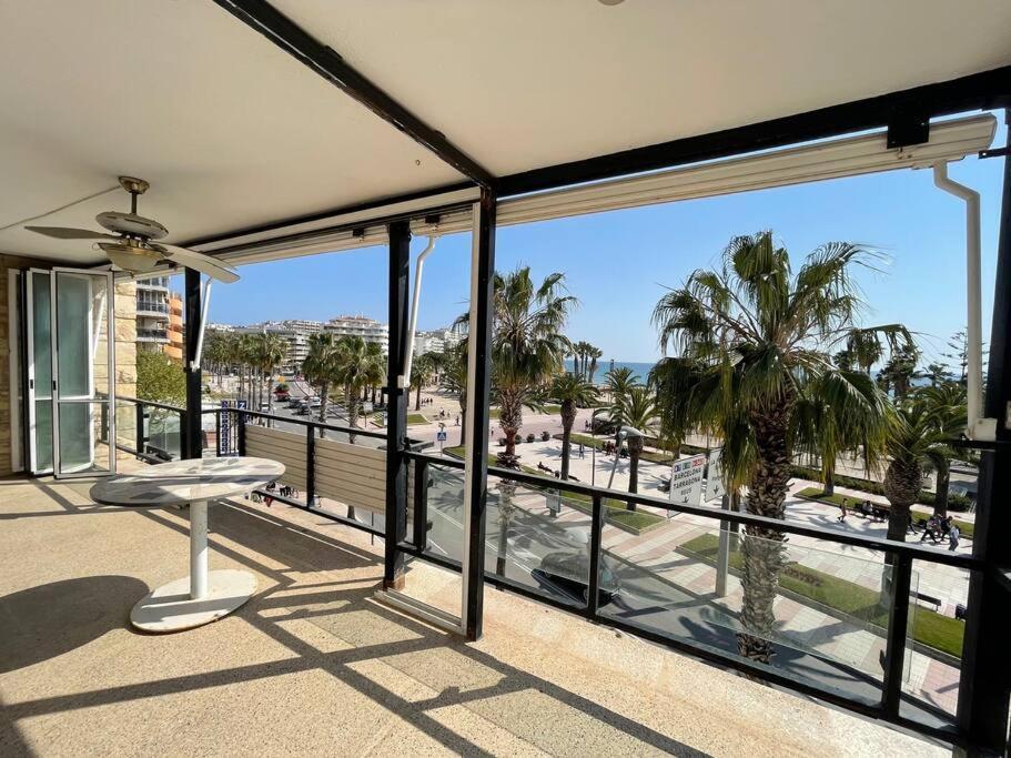 Apartamento En Primera Linea De Mar De ซาลอว์ ภายนอก รูปภาพ