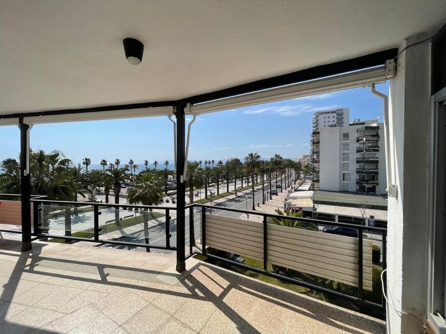 Apartamento En Primera Linea De Mar De ซาลอว์ ภายนอก รูปภาพ
